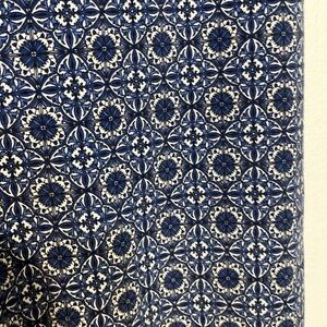 🌈 NWOT indigo geo print capri leggings Large